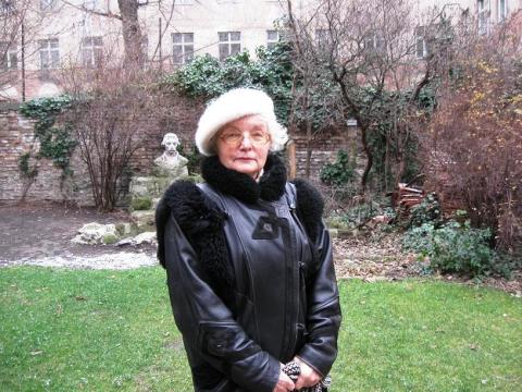 Viemanné Szabó Veronika Ágnes: "De az Úr beszéde megmarad örökké!"